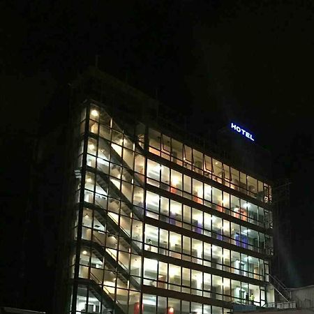 Golden Tree Hotel 伯利兹城 外观 照片
