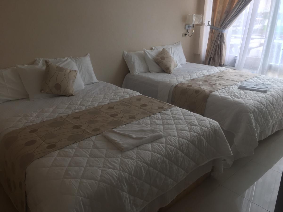 Golden Tree Hotel 伯利兹城 外观 照片