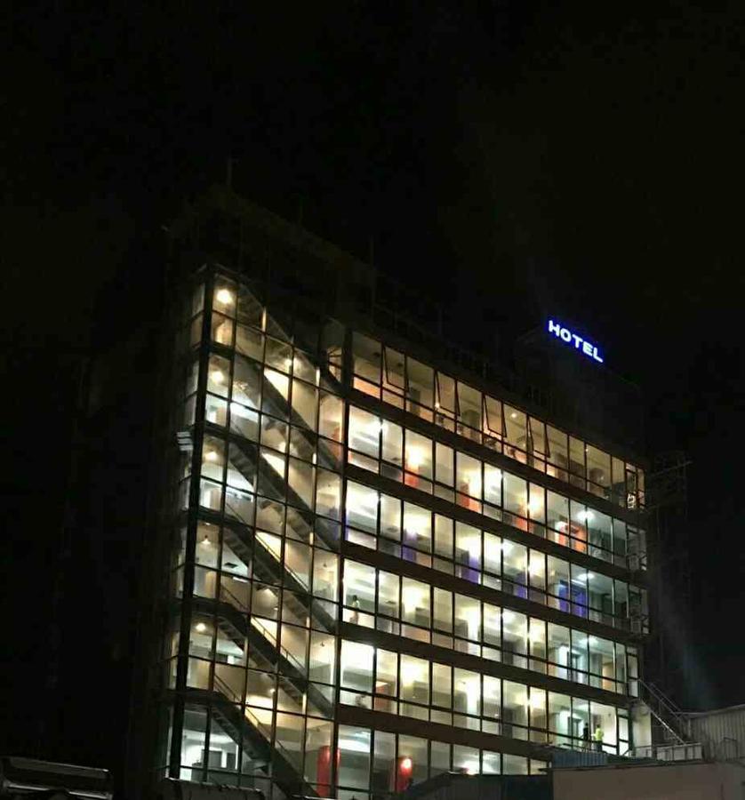 Golden Tree Hotel 伯利兹城 外观 照片